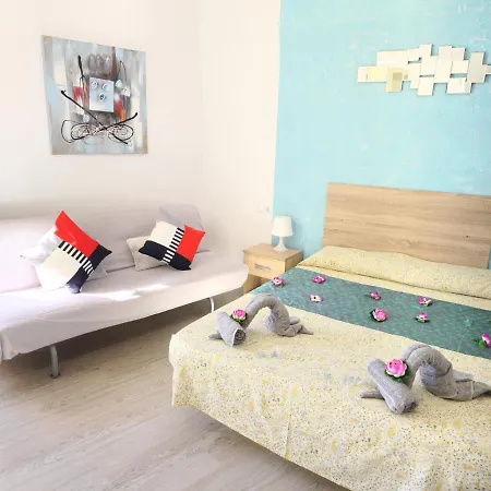 Daniel Beachfront, 2 Wifi Free Playa de las Americas (Tenerife)