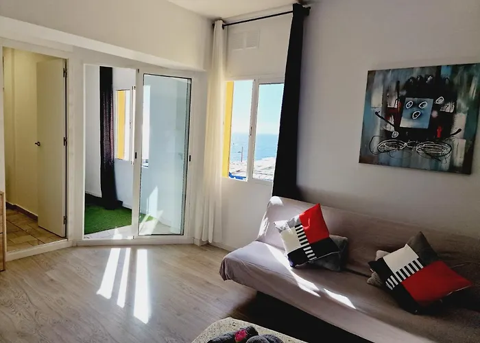 Дом отдыха Daniel Beachfront, 2 Wifi Free *