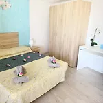 Feriehus Daniel Beachfront, 2 Wifi Free *