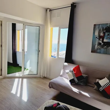 Feriehus Daniel Beachfront, 2 Wifi Free *